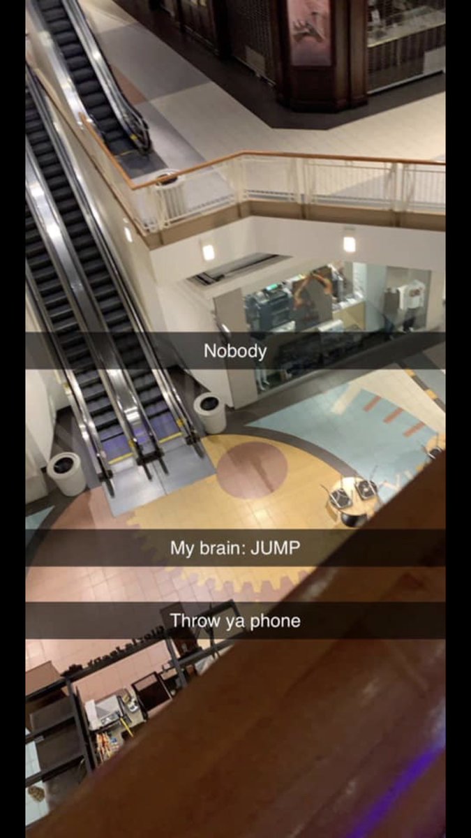 Bigshon7's tweet photo. Thought I was crazy or something 😂😂😂 https://t.co/X7aOjTC8s0