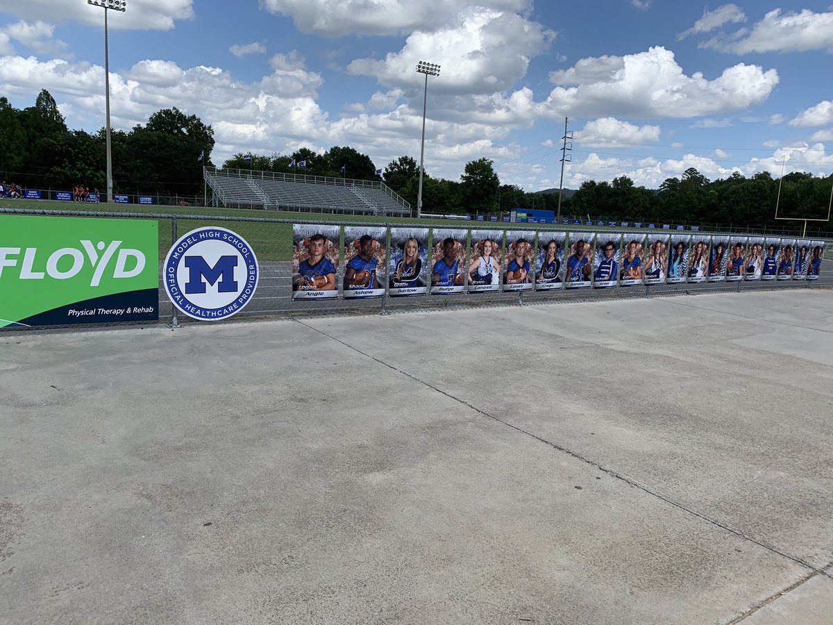 Modelfball's tweet photo. The booster club has done a great job preparing the stadium for tomorrow nights game. https://t.co/HtbpUWwr3V