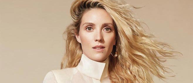 Entrevue avec Evelyne Brochu: nouveau départ! 💖
clindoeil.ca/societe/cest-h…