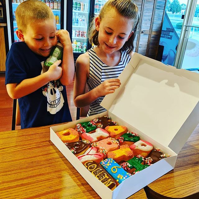 SusieDealmaker's tweet photo. Birthday breakfast with my big 6 year old before school today!! ❤️😊 https://t.co/XWQfpwP1qF https://t.co/KwH5zxFf2E
