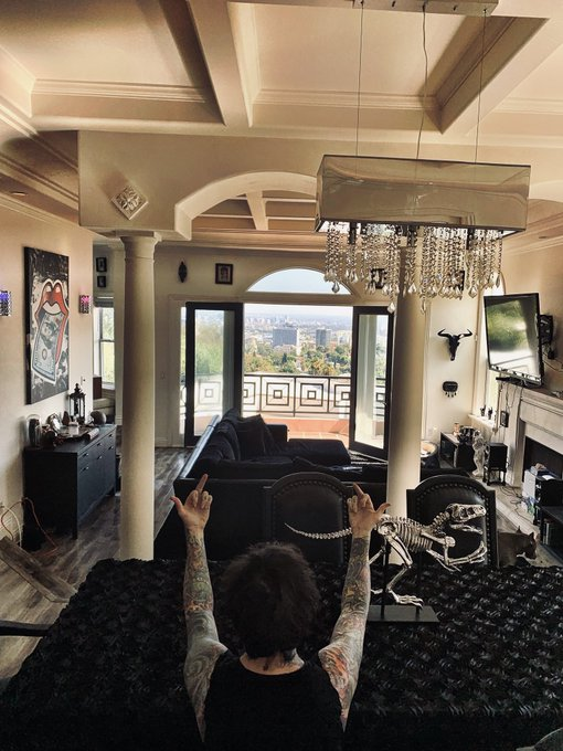 RornieRadke's tweet photo. - This is where I sit when I’ve realized I’ve been canceled, #colonialstylehome #ikea #clownshoes 🤡 https://t.co/eKGUWLy1Py