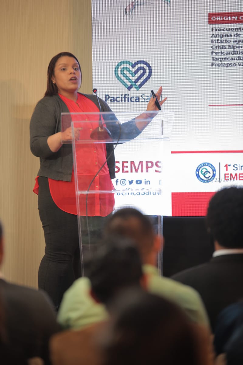 PacificaSalud's tweet photo. "No todos los dolores en el pecho van directamente relacionados con problemas cardiacos” - Dra. Marilyn Medrano #SEMPS https://t.co/w4TbU6FxpO