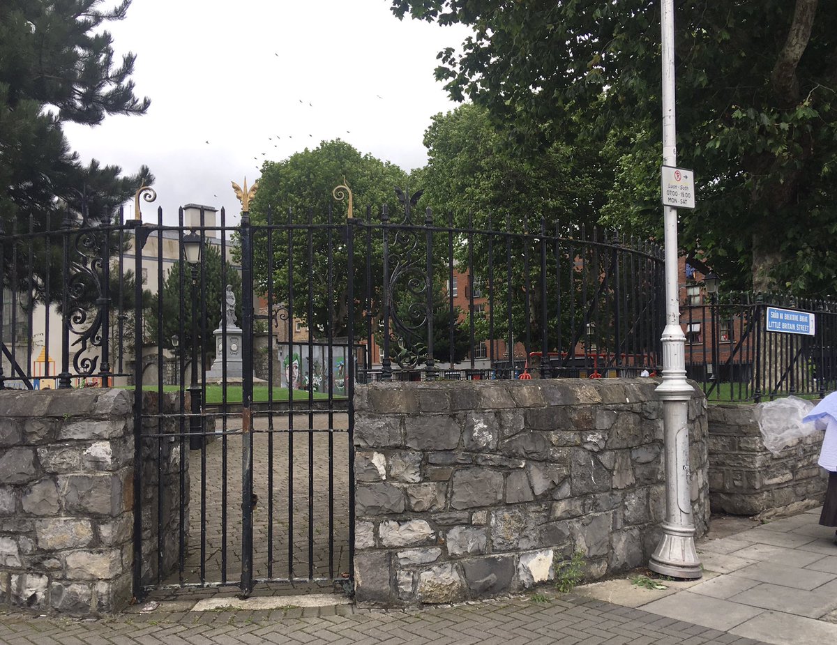 JillKerby's tweet photo. @MichaelsCoDub Let's hope so. I was on a Heritage Week tour of the market area today. Hopefully it's a gentrification that doesn't end up pricing out all the locals &amp; takes a sympathetic view of the extraordinary history of the area...#FruitVegFish  #NewgatePrison https://t.co/NEgl0wysVw