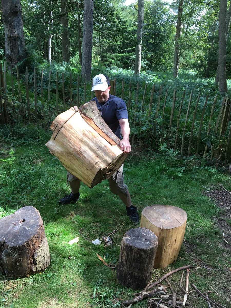 BigStrongJacked's tweet photo. When large, heavy and awkward is a call to arms. #strongman #strength #logtraining #strong https://t.co/MMR2TTedND