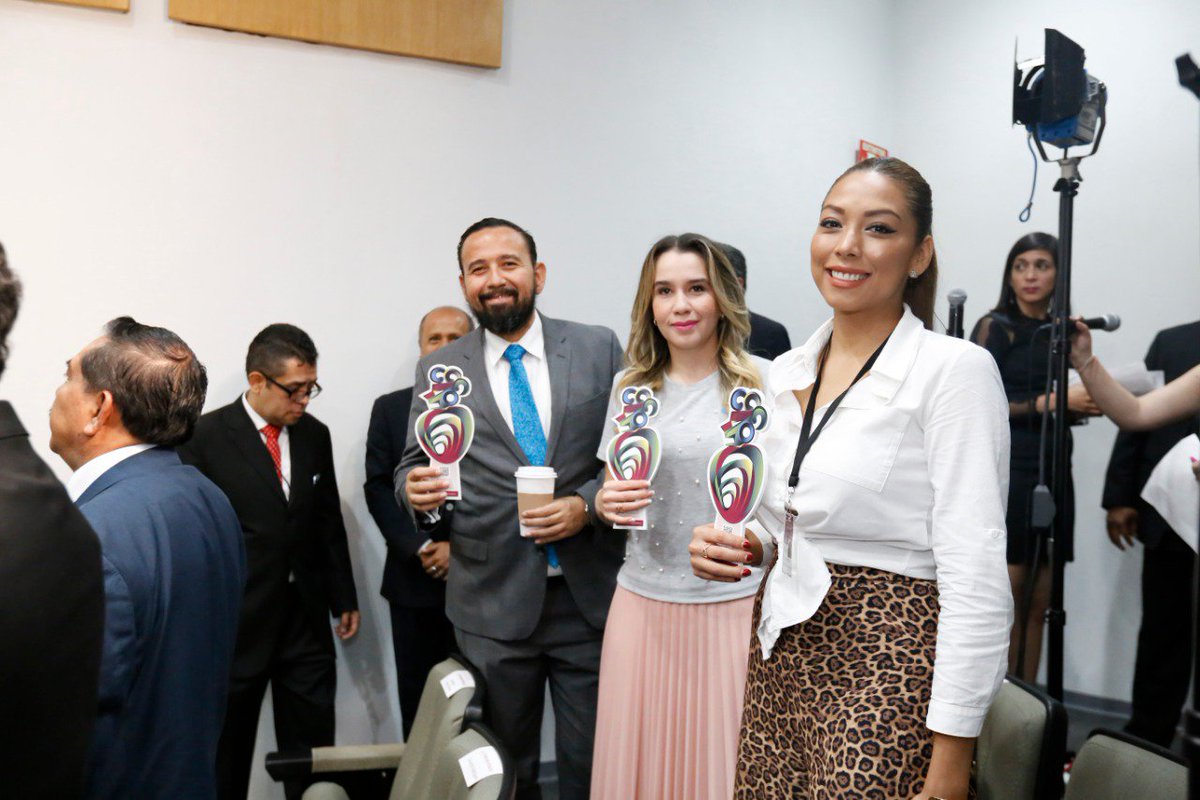 FOVISSSTEmx's tweet photo. Asistió el Vocal Ejecutivo, @ArqAgustin19 Rodríguez López, al 'Lanzamiento del Padrón de Integridad Empresarial' organizado por la Secretaria de la Función Publica @SFP_mx , que encabeza Irma Eréndira Sandoval. https://t.co/0YBBIZBCg9