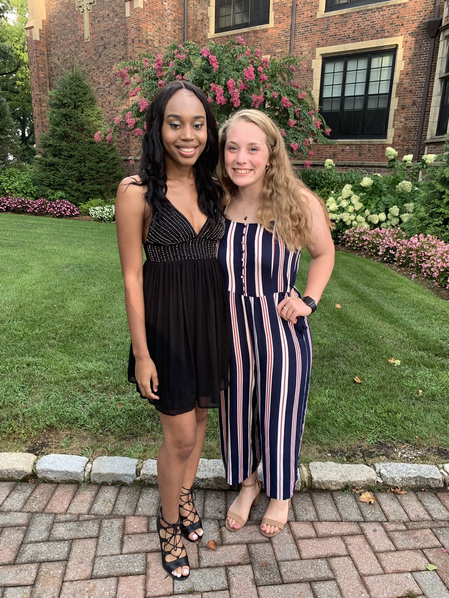 WagCampusLife's tweet photo. Introducing our Community Leaders for Orientation 2019!! 
LC14 Charnae + Natalie! #wagner2023 https://t.co/nCbB7tQOou