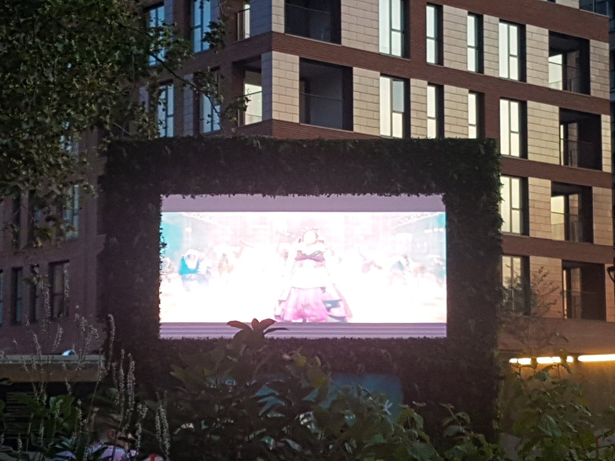 tobykesterton's tweet photo. This is me. @ElephantParkLDN enjoying The Greatest Showman #summerscreen https://t.co/AO25k9V6EI