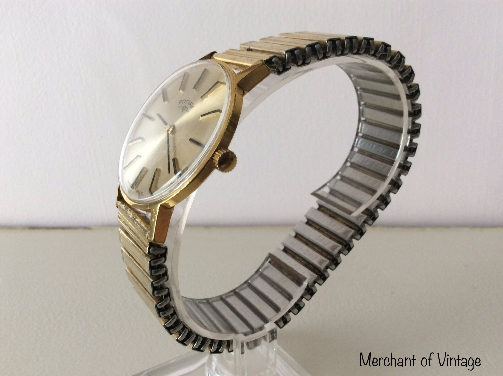 Merchant of Vintage on X New to my etsyshop Vintage Men s 1960s Rotary Hand wind watch. Watch Serviced Rotary watch Box Fast and Free etsy vintage 1960s menswatches etsyvintage VintageWatches