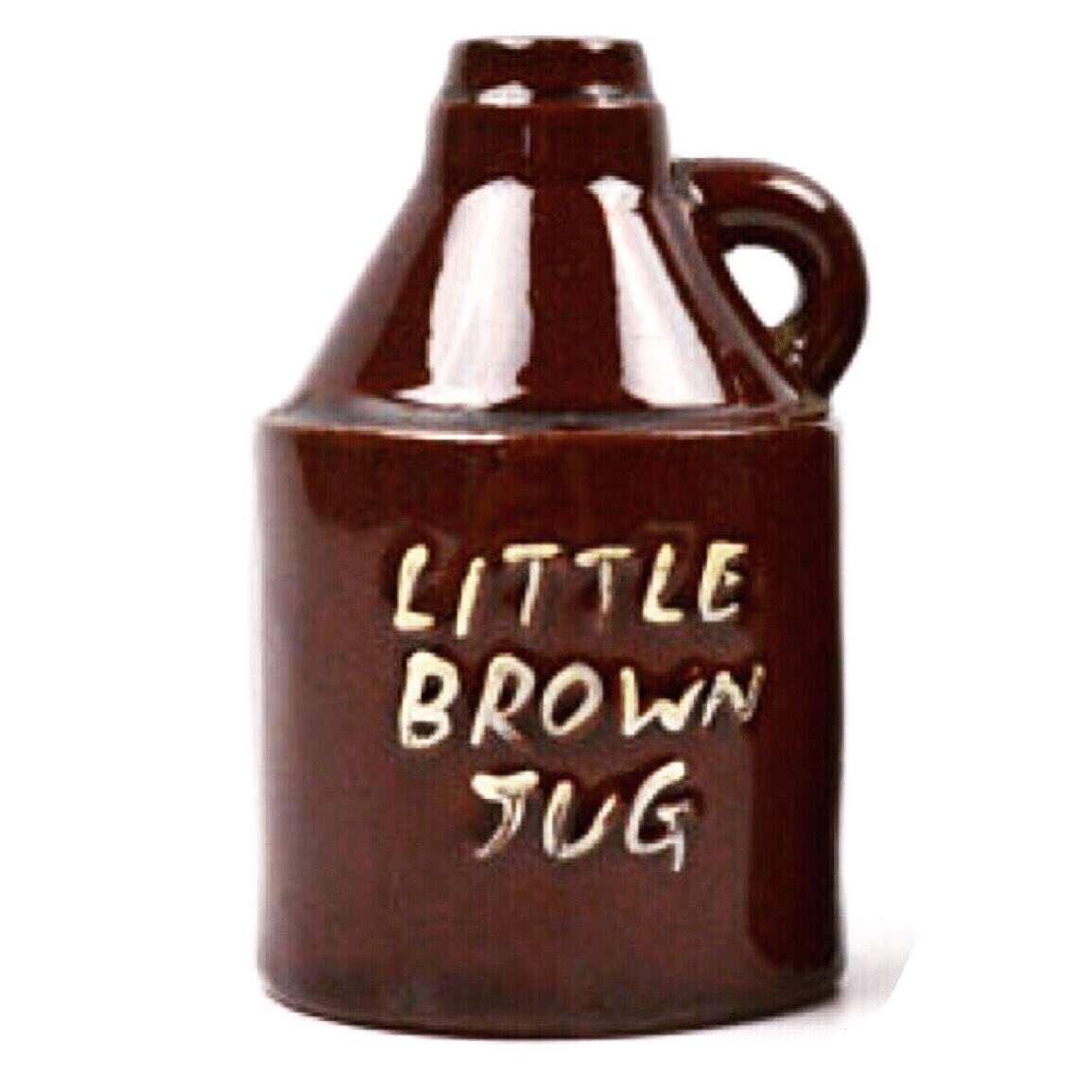 The Little Brown Jug Regatta, an annual face off between Mohican Sailing Club and the Mansfield Sailing Club, celebrated 73 years for he coveted Little Brown Jug.  The Mohican Sailing Club retained possession.
#Interlakes #interlakesailing #littlebrownjug #mohicansailingclub ⛵️