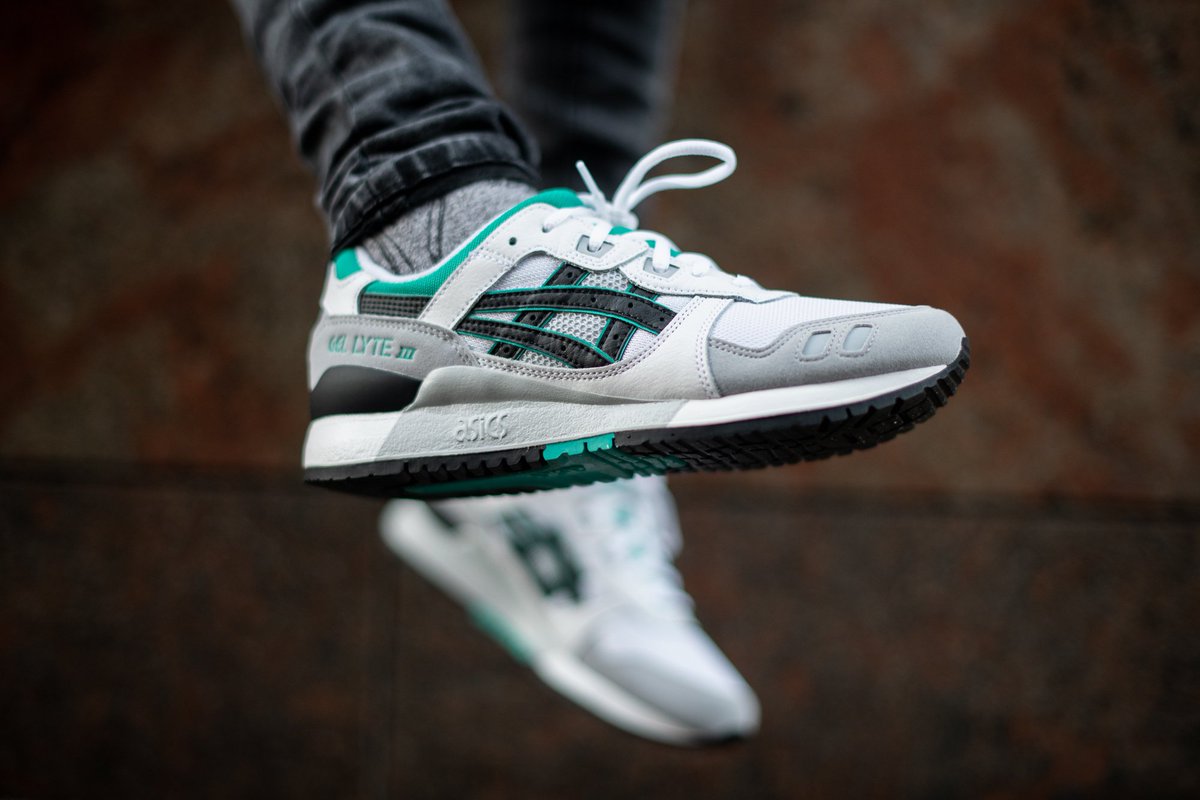 xtrendstore's tweet photo. ASICS Gel Lyte III Now Available Exclusively at Select XTrend Stores 

Make sure you don't miss these 
#alwaysontrend
#iamthetrend
#asics #gellyte https://t.co/XXiNSt7KFM