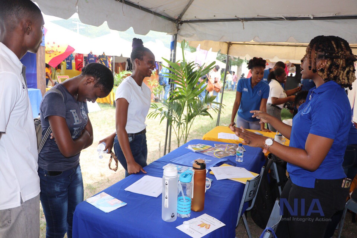 niajamaica's tweet photo. #HappeningNow: Members of our youth arm, @iamuwimona chapter is informing new and returning students about their mandate on campus. #Yute4Integrity #uwiorientation. https://t.co/322LfMZ52k