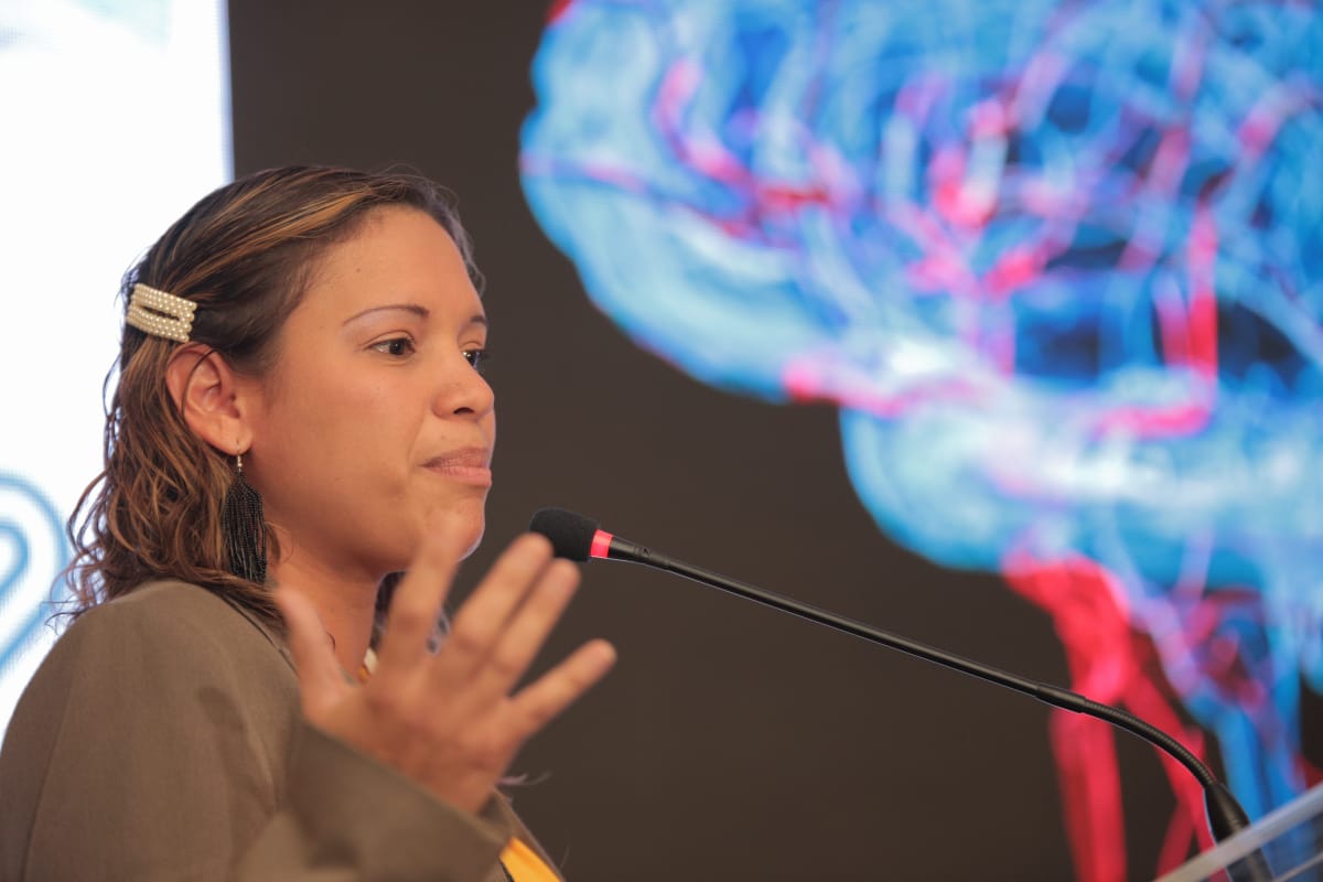 PacificaSalud's tweet photo. La Dra. Nitzia Ballesteros, Especialista en Medicina de Emergencias y Jefa del Servicio de Emergencias del Hospital Santo Tomás, nos habla sobre el Síncope en Urgencias. #SEMPS https://t.co/j973cJ55IB