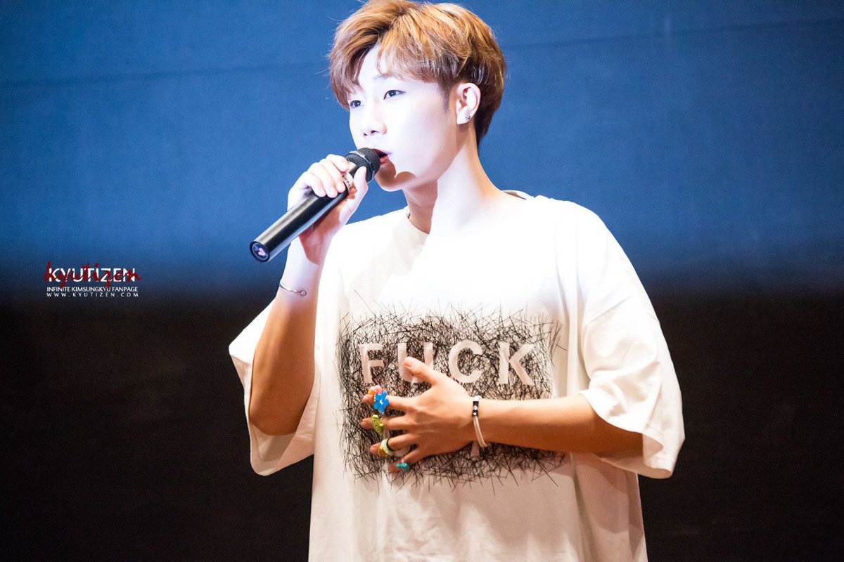 infinite's sunggyu wore a shirt saying 'fuck off' and when he tried censoring it he didn't manage to cover the word fuck