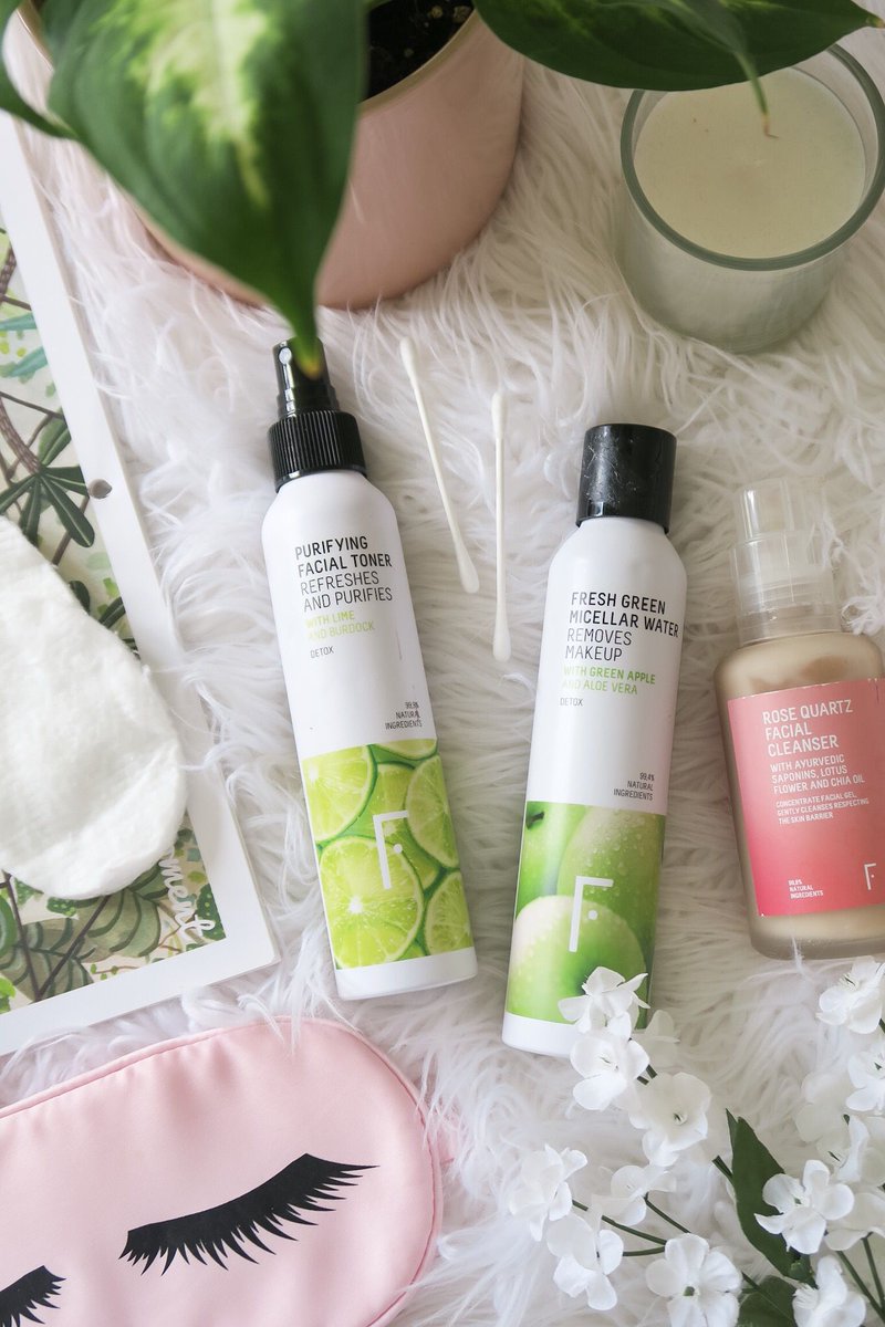 itslaurenvic's tweet image. *gifted products

The cleansing trio I&apos;m loving right now! 🌿

buff.ly/2NhJJH3

@sotonbloggers @allthoseblogs #SmallBloggers_RT #bloggerstribe