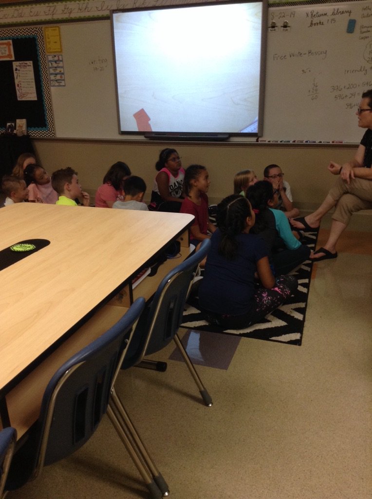 dhe176_178's tweet photo. Learning about digital citizenship.  @DHElementary https://t.co/apYwESDB6d