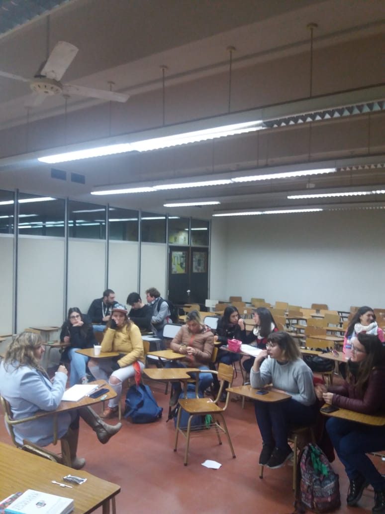 SeminarioEducom's tweet photo. El martes comenzamos con todo!!! 🤩💪 Realizamos tutorías y clase de consulta con alumnxs para que puedan ir desarrollando las diferentes etapas del #TPFinal del #seminario‼️
Seguimos el próximo martes 27/08, 18:30hs 👏👏 https://t.co/YoKpGonYFX
