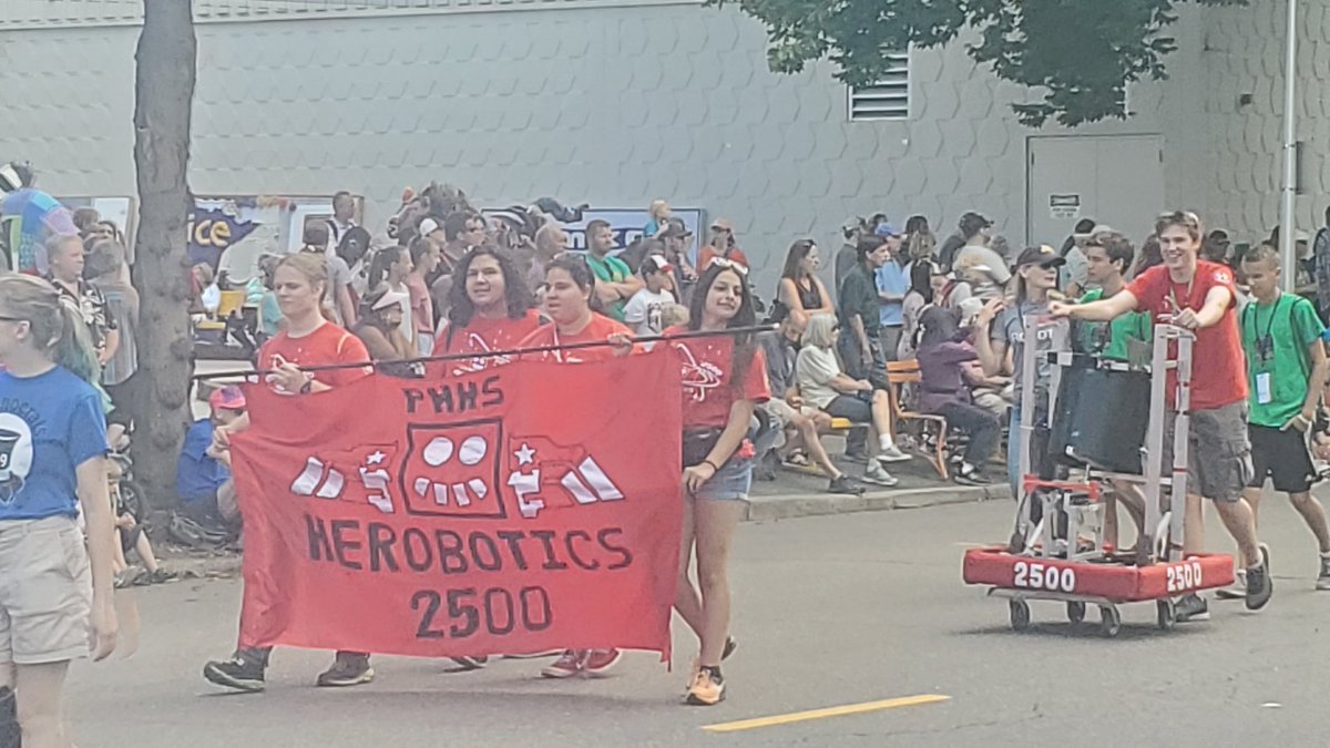 It was fun to be in the parade at #mnstatefair! Come join us for our last demonstration of the day at 3PM in the Education building! #omgrobots #STEMDay