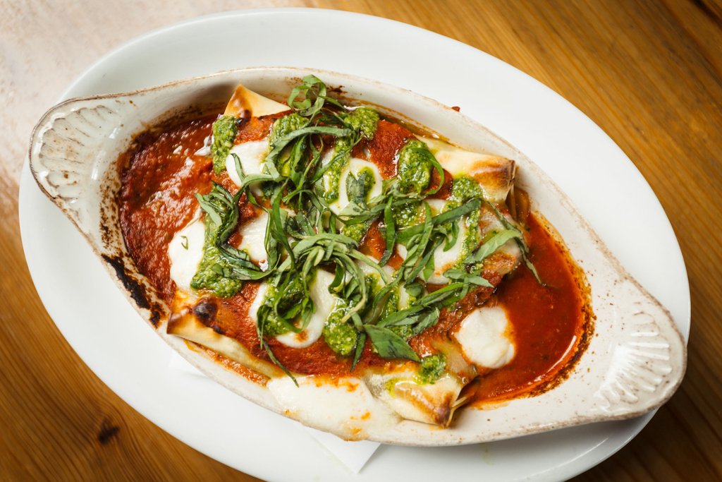 A drool-worthy short rib manicotti 🤤
