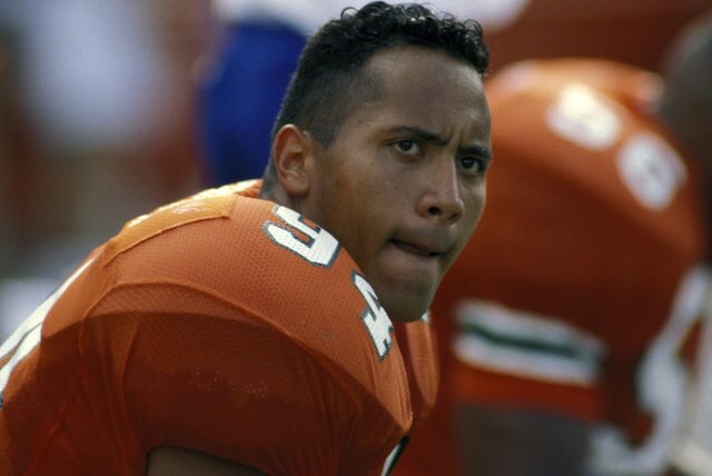 BattleHawkKevin's tweet photo. #BreakingNews 

University of Miami standout Dwayne “The Rock” Johnson has agreed to a one-year contract with the XFL’s St. Louis BattleHawks.

I asked Johnson how he plans to lead the new team.

He said “Know your role and shut your mouth.”

#XFL2020 #BattleHawks #XFLTeams https://t.co/NA6W2rsjms