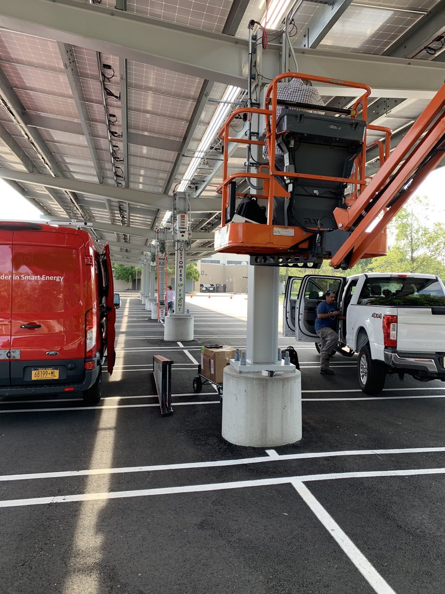 Spent a morning shadowing Gio, a talented @SafariEnergyLLC field tech, and some terrific OEM reps at a #PVsolar #project developed by Safari Energy. It was a great learning experience for me and highlighted Safari Energy’s professional capabilities!  Thanks for having me, Guys!