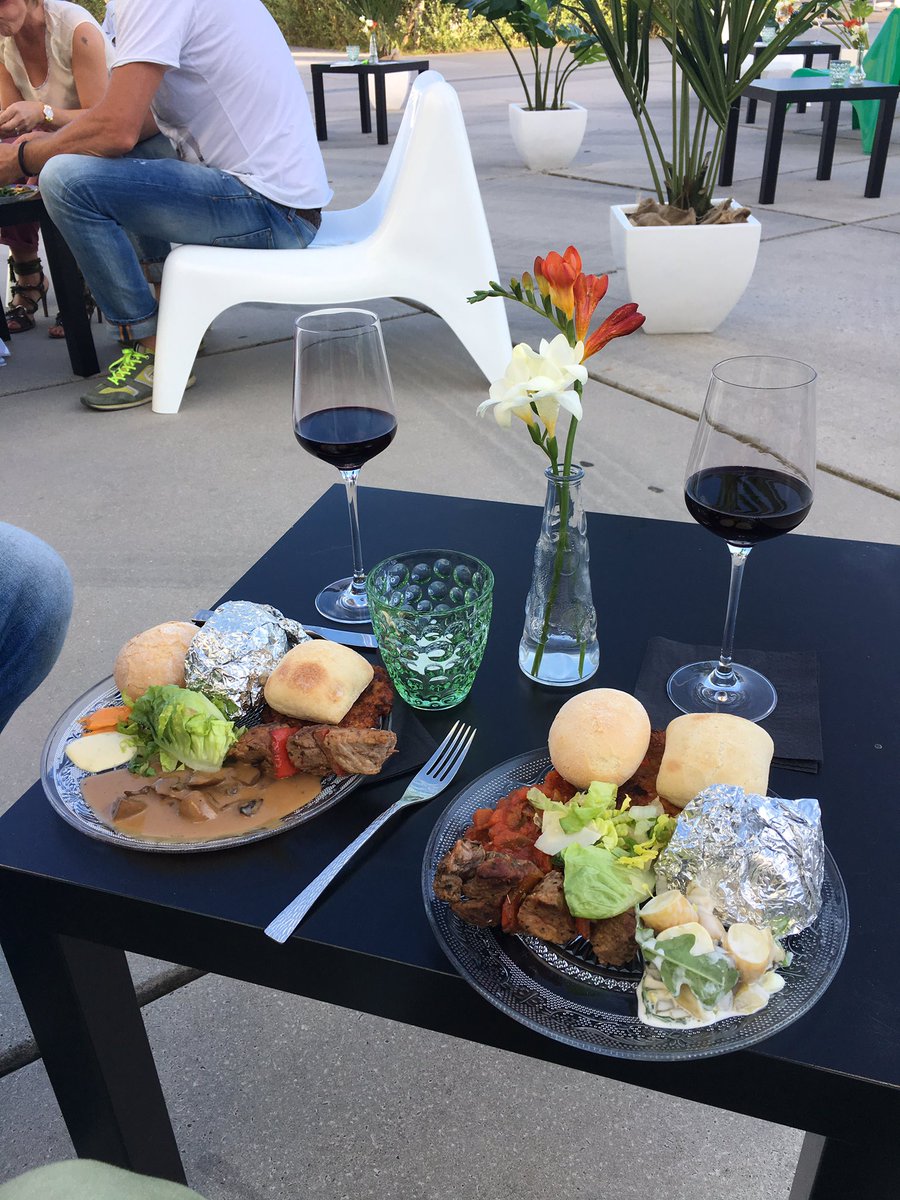 Froy's tweet photo. Heerlijke kick-off van #BIS19! 😋 https://t.co/MiLWFzis54
