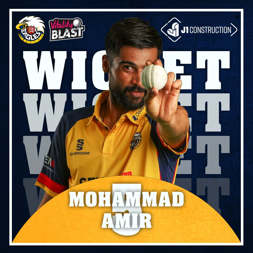 WICKET: @iamamirofficial makes the breakthrough in the first over as Salt is caught by @SimonHarmerRSA 🤲The Sharks are 11-1 after one over.#SoarWithUs 🦅