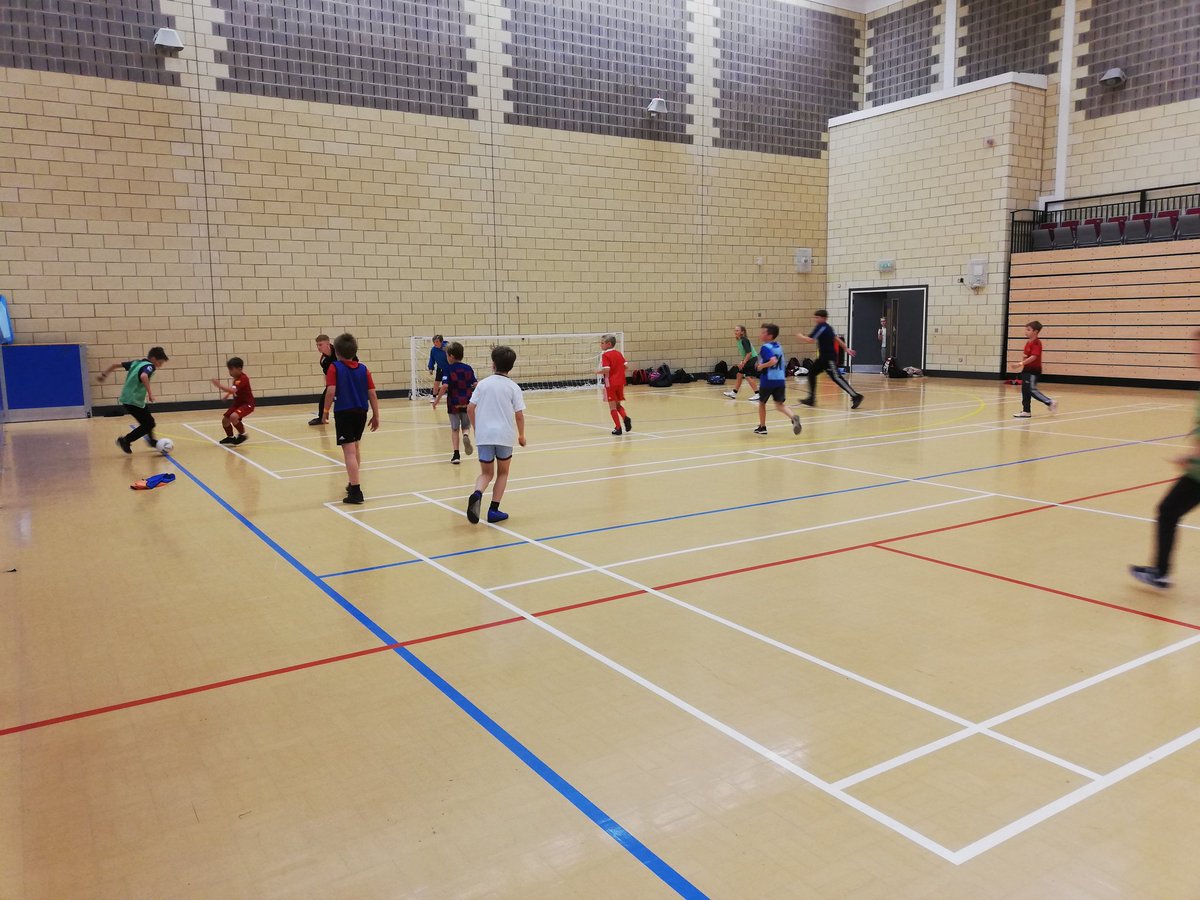 ALSportDev_GP's tweet photo. Another fab day at Ebbw Vale Playscheme today with over 50 children attending! 
The children participated in Dodgeball, football, basketball, circle games + more ⚽🏐🏀🎾🏸🏊‍♀️
Looking forward to the last week of summer hols playscheme next week! 😀😛😁
@BGInspire @Aneurinleisure https://t.co/Y0l86vDBrT