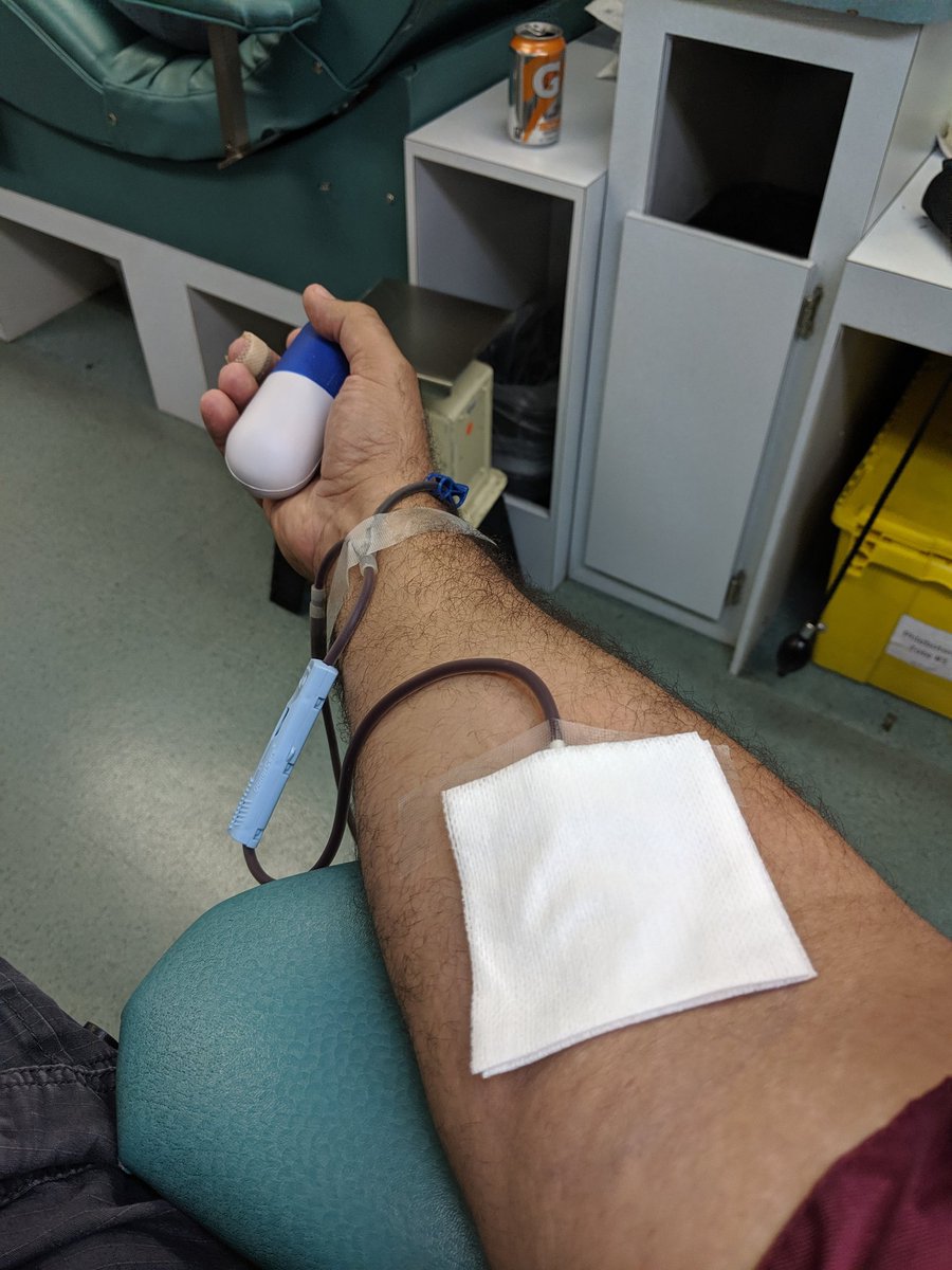 deanbunn's tweet photo. Donating some Bunnoline on the Quad #bloodsource https://t.co/4YzQCGcv6e
