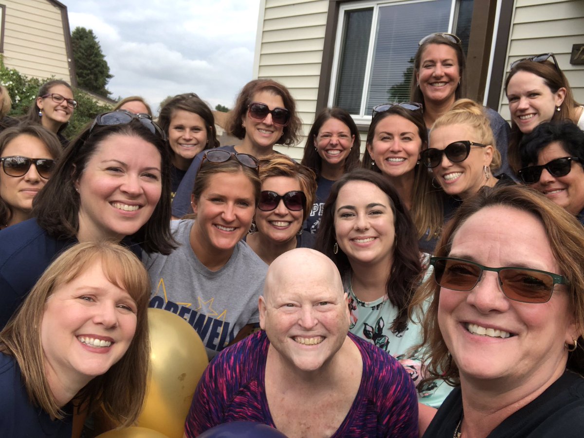 nankr1120's tweet photo. Best First Day Back EVER!  Scavenger hunt by bus to go spread #kindness in our community!  My team was all heart ♥️Such joy in every moment! #VikingPrideP3 #Nan3EDU #OneDropOfKindness #PassionForKindness #LittleVikingEDU https://t.co/cITqnoU4zy