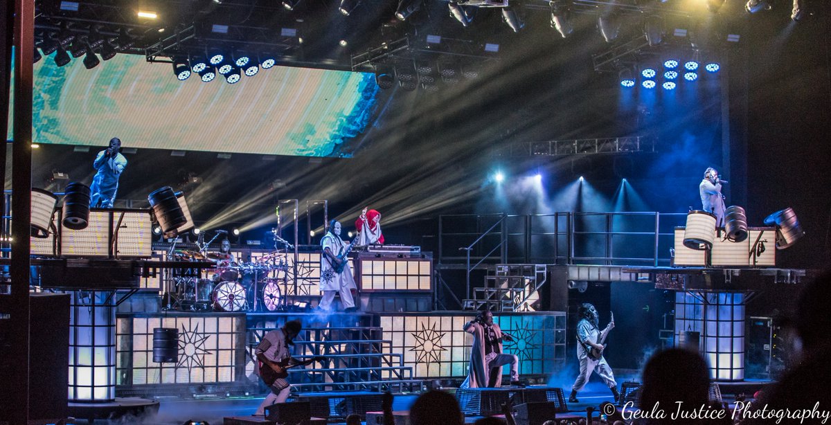 Last weekend, we caught the #KnotfestRoadshow featuring <a href="/slipknot/">Slipknot</a> <a href="/VOLBEAT/">Volbeat</a> <a href="/GojiraMusic/">Gojira</a> and <a href="/BehemothBand/">Behemoth</a> at @ProvidenceAmpKC Here's our recap from the show by Metal Head Cosa with photos from Geula Justice Photography.

bit.ly/2HnDy0q