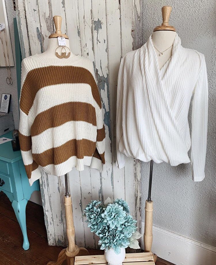 cschweiger7's tweet photo. The boutique i work at has the cutest clothes right now. if you live in rochester or richmond you need to come check us out 🌟 https://t.co/21CwBPCPMT