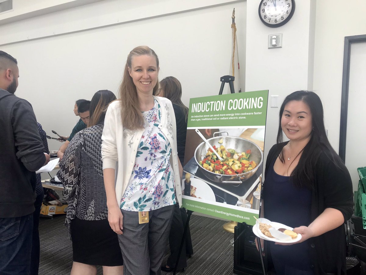 jessicalim360's tweet photo. We’re cooking with electricity at @SCE!  Induction cooktops create a safer, #cleanenergy home or business.  Customers can borrow a table top unit for free at https://t.co/cZGvdQLupb. Great demo today led by @kevinwood1219 and her team of volunteers. https://t.co/Dn82c424OL