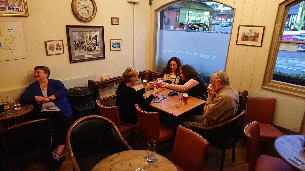 travelsbyadam's tweet photo. Post-meal pints at The Tap House in Ross-On-Wye.
https://t.co/bm4cP8VvTi
#realale #micropub #taphouse #thetaphouse #rossonwye #herefordshire #wyevalley https://t.co/1yRwbwFN4n