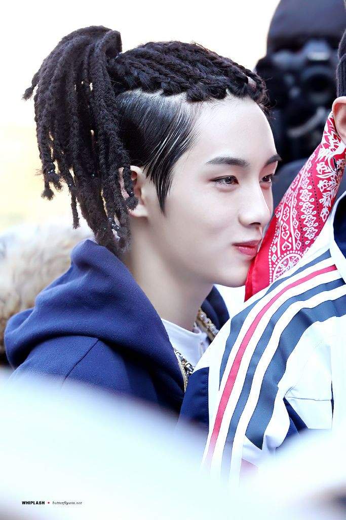 this is not clothes but I just need to show y& #39;all this hair . worst hair in kpop. wrong and ugly on several levels pls