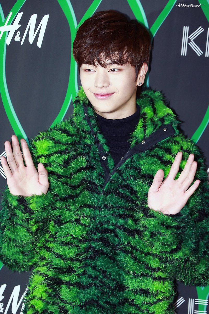 sungjae& #39;s watermelon jacket