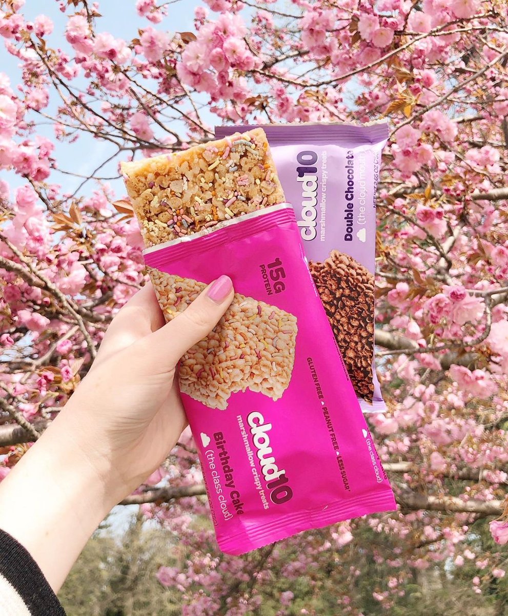 cloud10snacks's tweet photo. This tree is totally biting our style... 
📸: Insta-fan catecolechic https://t.co/llaZhf8P3i
