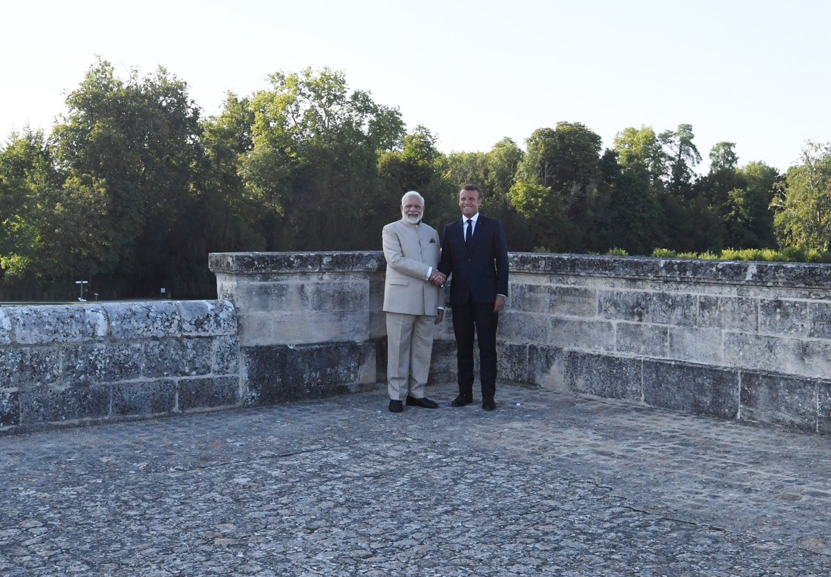 Narendra Modi tweet media