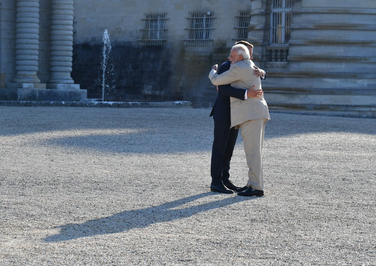 Narendra Modi tweet media