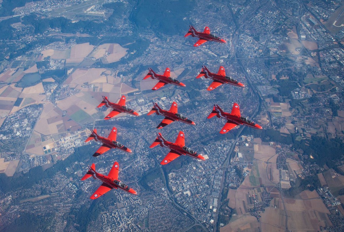 FDNY's tweet image. #FDNY members from #Engine34 #Ladder21 welcomed the @rafredarrows to their firehouse in Manhattan. The Red Arrows are in NYC to perform at the 2019 New York International Air Show this weekend.