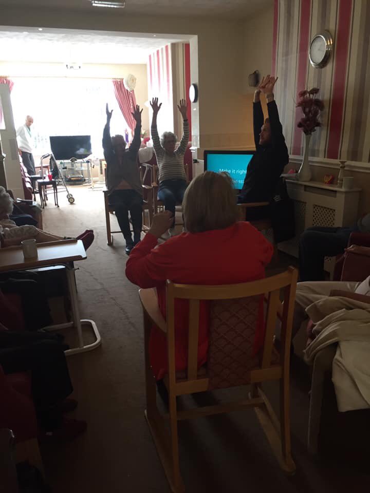 windsor_care's tweet photo. Enjoying our excercises today with instructor Andy 🏋️‍♀️#Activities# https://t.co/KXbxp0ZtN3