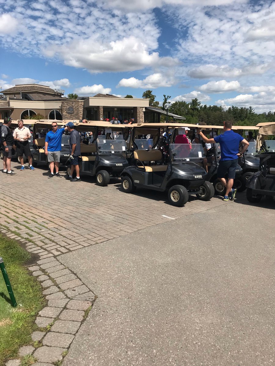 storeforce's tweet image. Today, our UX Designer @KamilaKurpan joined the folks at @Coding4Veterans for their annual golf classic in support of Canadian veterans looking to transition into Canada’s ICT sector. #codingforveterans #volunteer #storeforce