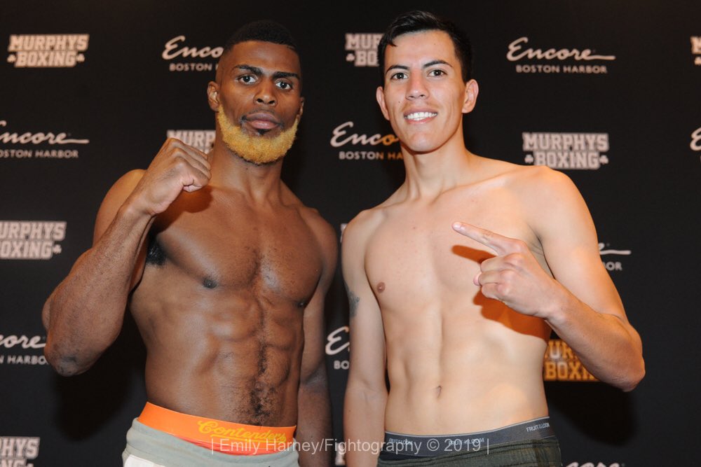 _soulskins_'s tweet photo. RT murphysboxing: FACEBOOK LIVE EVENT for EncoreResortBH 
Carlos Gongora (16-0, 12 KO’s) vs Alan Zavala (15-4)
Jonathan Depina (pro debut) vs Robbie Thomas (0-1)
Brian Ceballo (9-0, 4 KO’s) vs Luis Eduardo Florez (24-13, 20 KO’s)
James Perkins (pro debut… https://t.co/3Bccuu31mm
