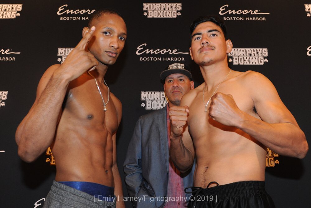 _soulskins_'s tweet photo. RT murphysboxing: FACEBOOK LIVE EVENT for EncoreResortBH 
Carlos Gongora (16-0, 12 KO’s) vs Alan Zavala (15-4)
Jonathan Depina (pro debut) vs Robbie Thomas (0-1)
Brian Ceballo (9-0, 4 KO’s) vs Luis Eduardo Florez (24-13, 20 KO’s)
James Perkins (pro debut… https://t.co/3Bccuu31mm