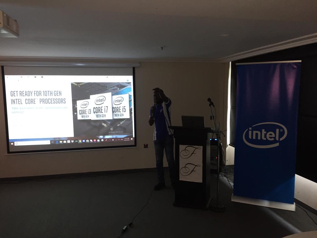 Bin_DaudNG's tweet image. Intel RetailSales Training Abuja,Nigeria
#Introducing10thGenProcessor
#IntelOptaneMemory
#RetailEdgeProgram
#IamIntel