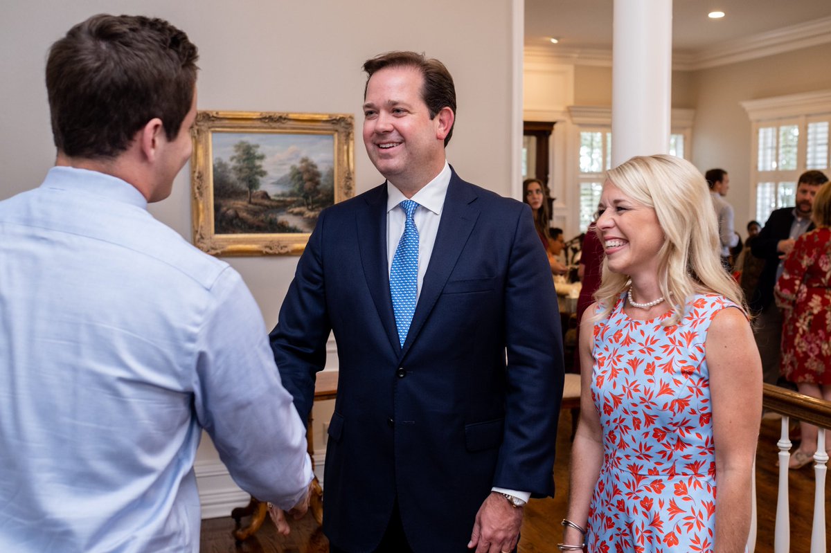 DBUPatriots's tweet photo. Today, #DBU23 visited the Presidentโs house to meet @DBUPres and his wife, Candice! https://t.co/nnSnhBNPpC