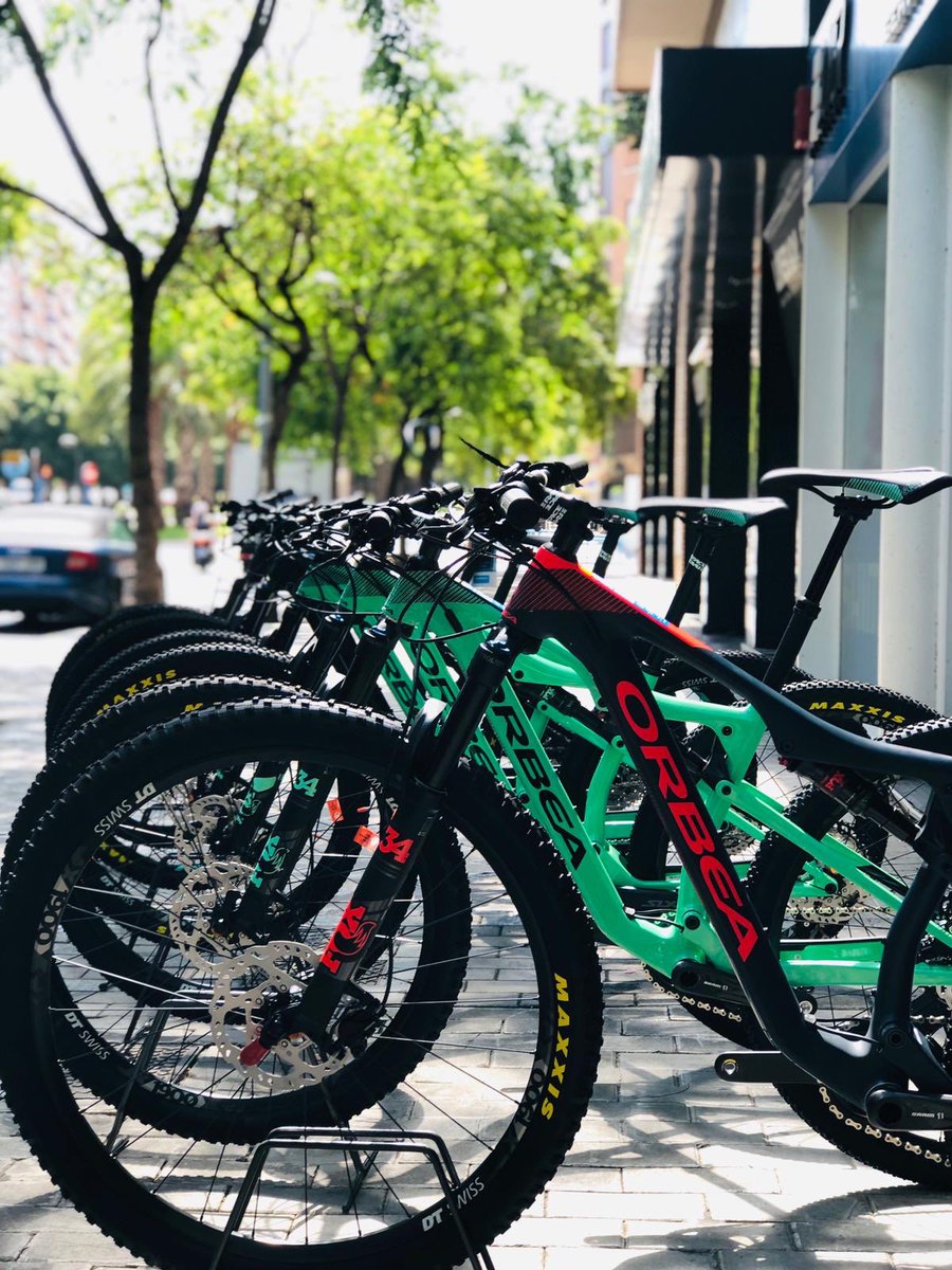 boyertriathlon's tweet photo. Lista para volar con sus nuevos dueños... ¿quieres una?
Nueva @Orbea Oiz 2020, entrega inmediata. #triandfun https://t.co/IrU56cSoh7