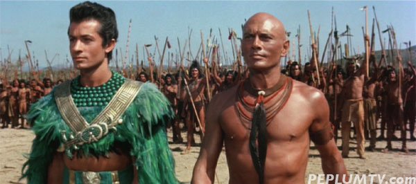 By the Gods!George Chakiris and Yul Brynner in KINGS OF THE SUN (1963). 