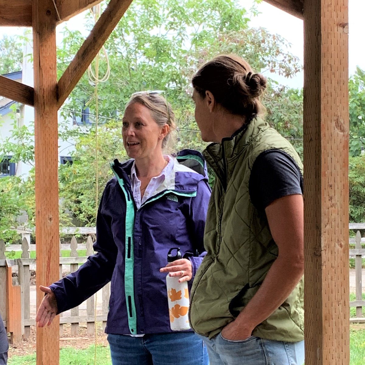 wsuCSANR's tweet photo. The second half of yesterday's #CSANR Summer meeting brought us to #earlybirdfarm &amp; @Zestfulgardens to learn about production on these farms in a challenging, urbanizing location. Jordan Jobe at @WSUPuyallupREC works with these farmers in her #FarmingintheFloodplain project. https://t.co/tmMkR1xTAC
