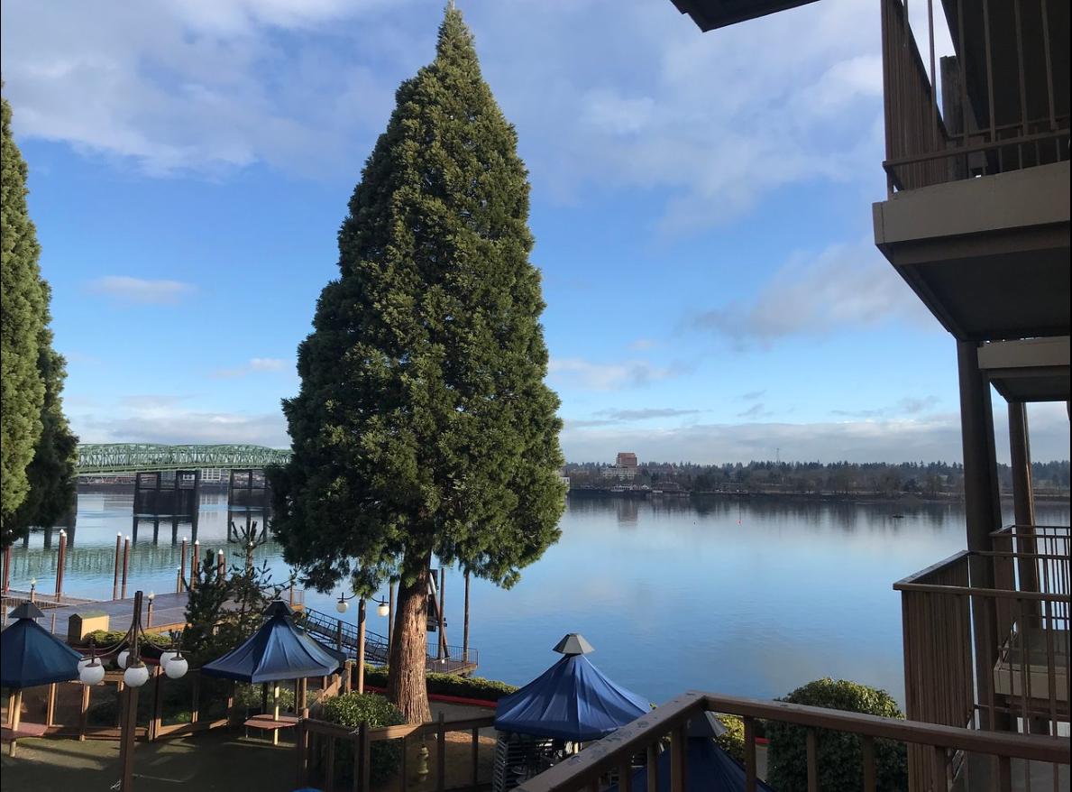 RedLion JantzenBeach tweet media