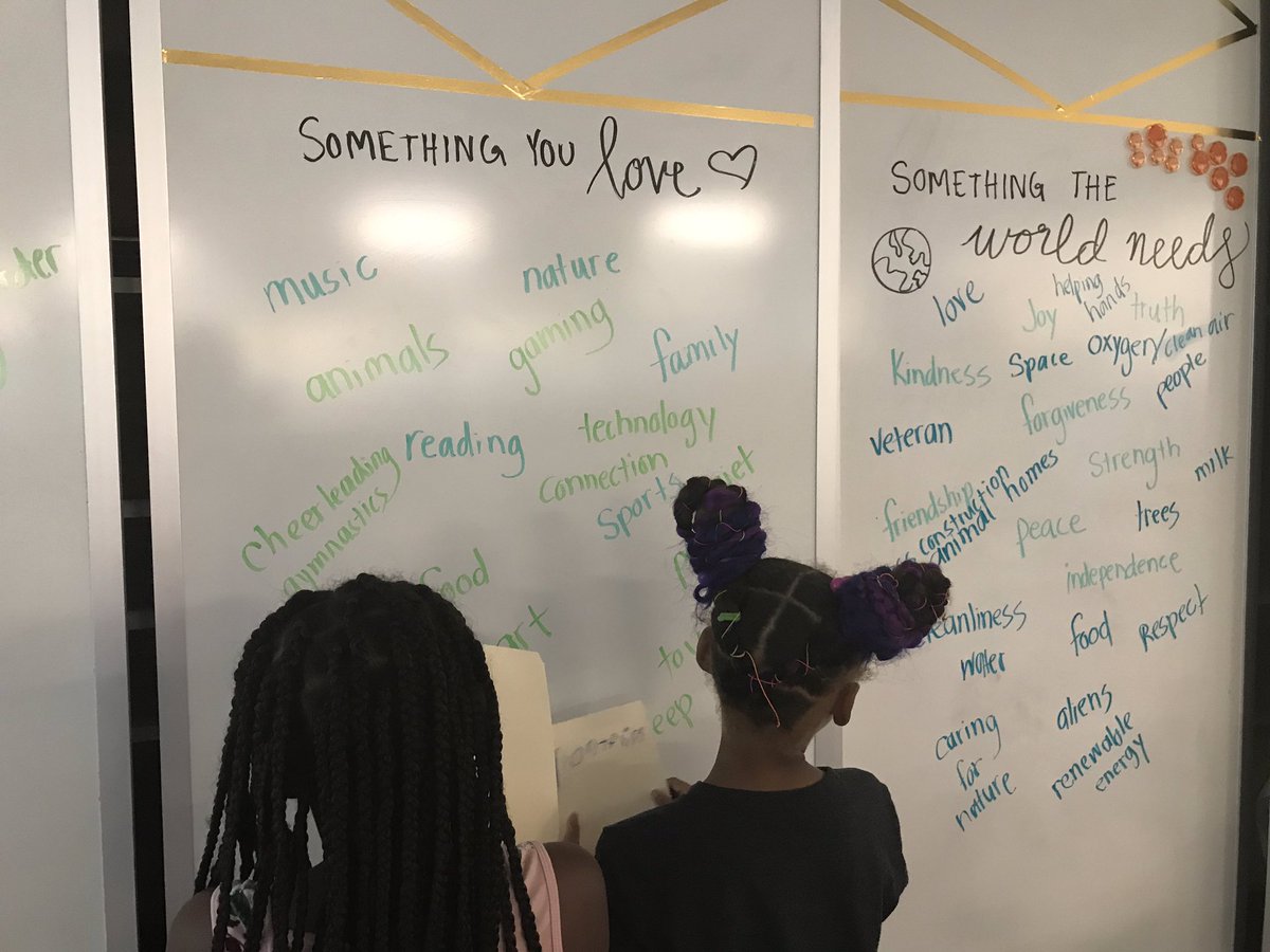 MissMarianMack's tweet photo. @WESintegrateart at it again with the amazing projects and getting to the deep roots of our babies! ❤️ Loved watching our kids really reflect on what purpose motivates them! What gets you up in the morning? #teammanny #multiageadventures https://t.co/zFNmGI22fr